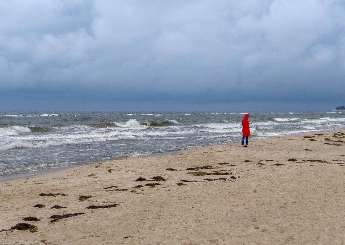 Usedom Frau Strand Urlaub.jpg