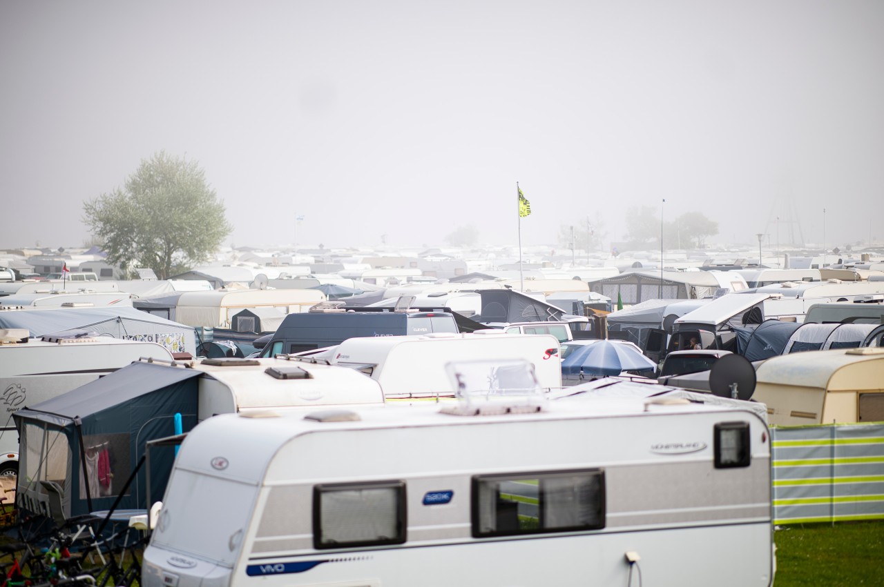 Einem Camping-Fan ist die Lust auf Wohnmobil-Urlaub gründlich vergangen. 