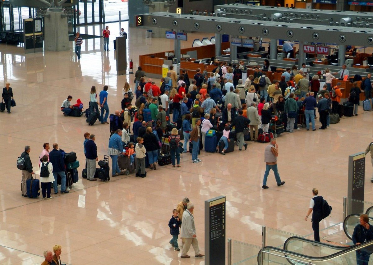 Hamburg Flughafen.jpg