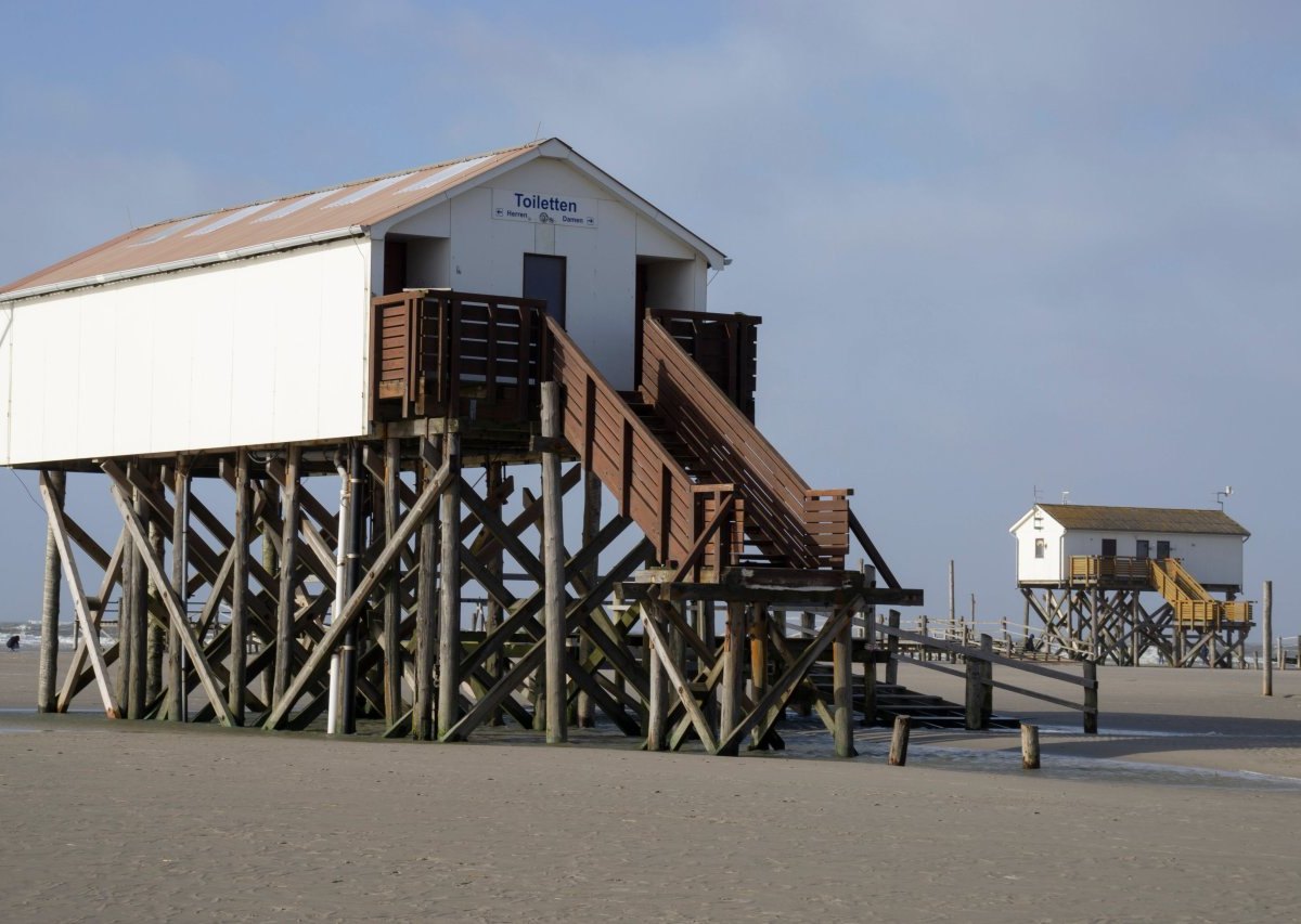 Ostsee Toilettenhäuschen.jpg