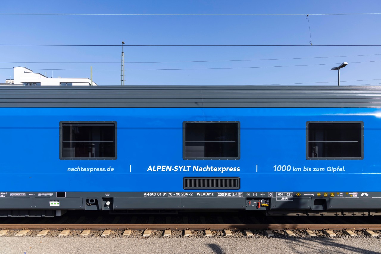 Der Alpen-Sylt Nachtexpress fährt in der Sommersaison jedes Wochenende. 