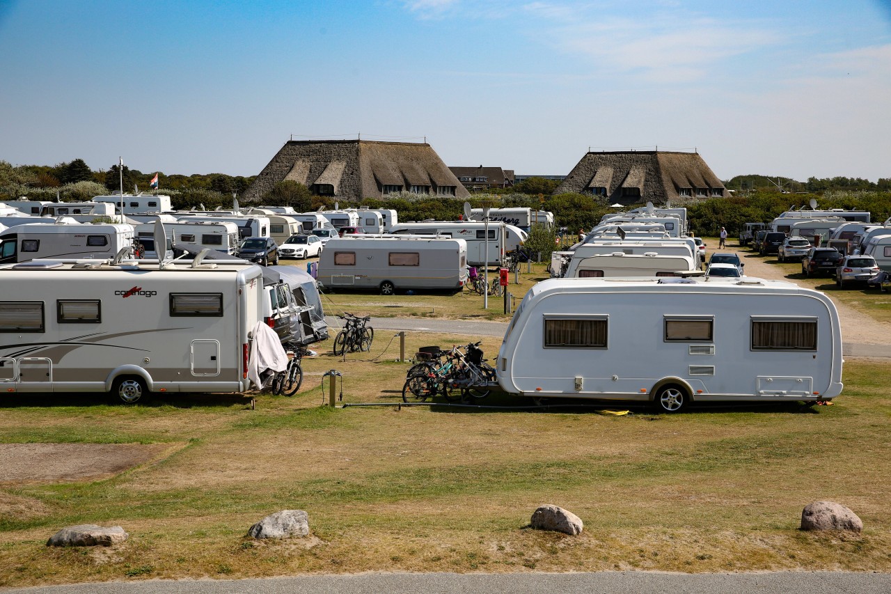 Camping: Wer sein mobil vermietet, muss höllisch aufpassen. Und wer ein vermeintliches Schnäppchen kaufen will, ebenfalls.