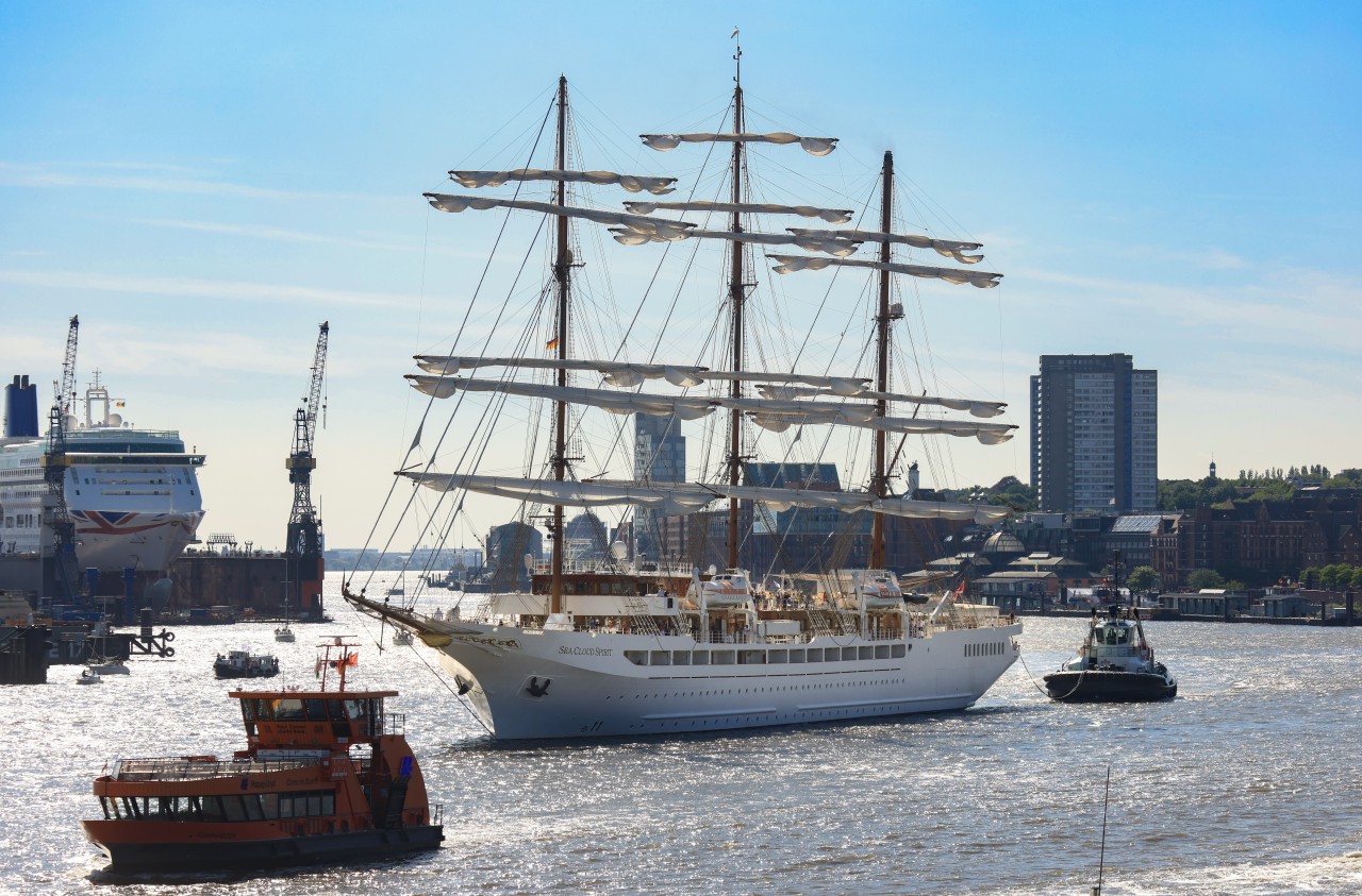 Die  „Sea Cloud Spirit“ in Hamburg