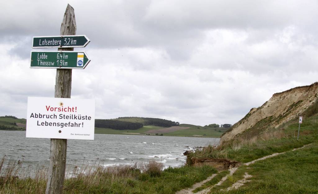 Rügen Hinweisschild Steilküste