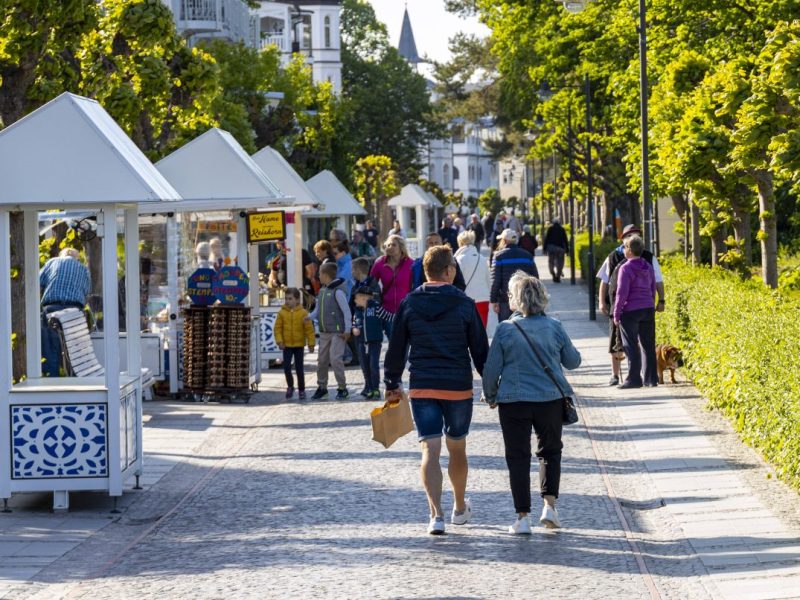Fußgänger auf Rügen