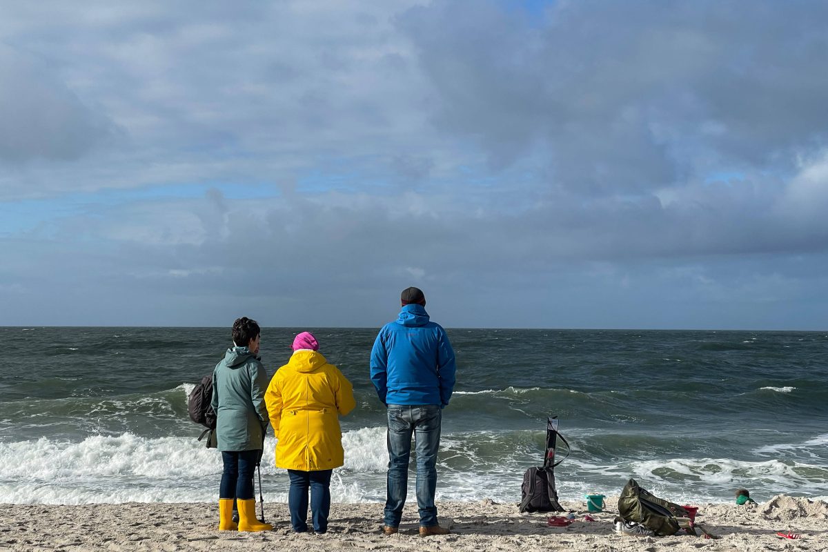 Menschen am Strand von Sylt