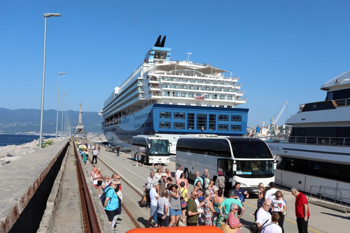 "Mein Schiff"