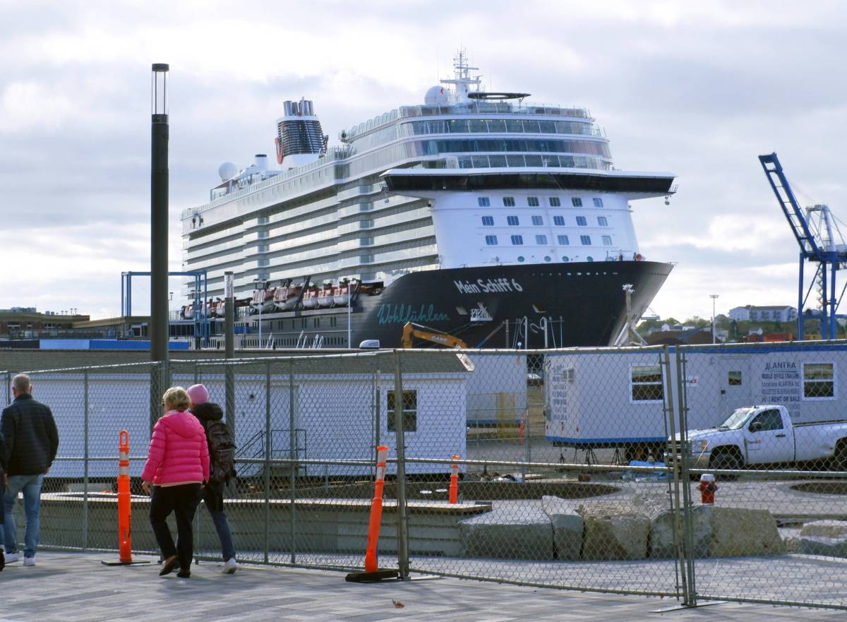 "Mein Schiff 6"