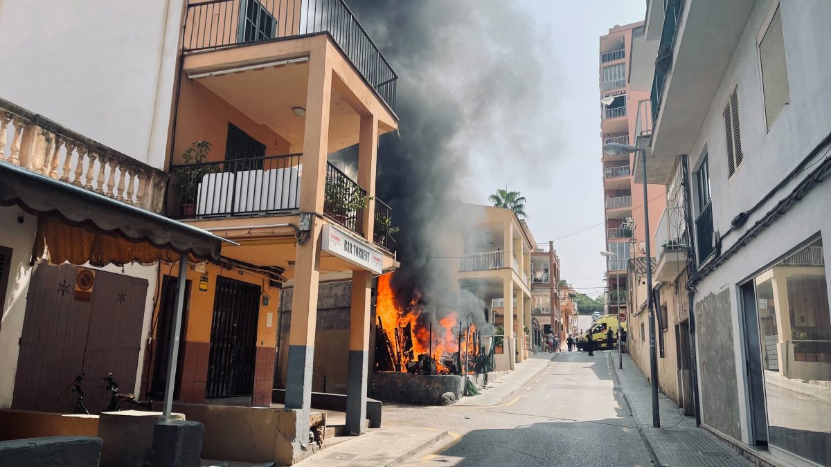 Am Dienstag (20. August) brach in Arenal auf Mallorca ein Feuer aus.