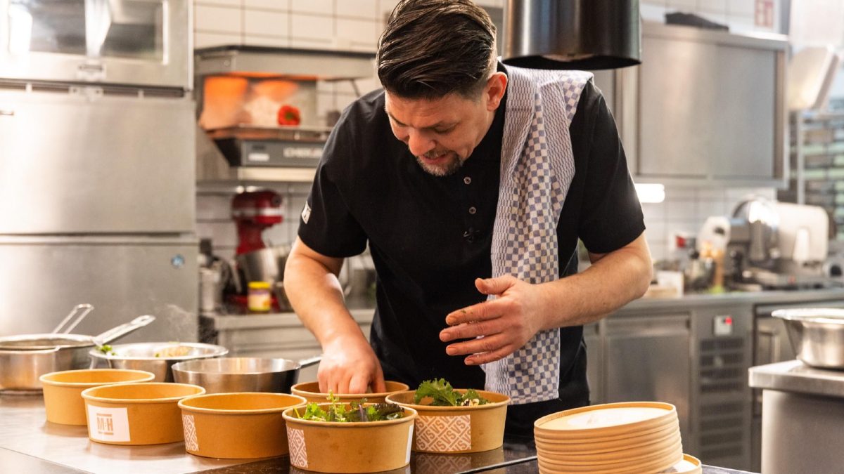 Tim MÃ¤lzer kocht gegen Alexander Hermann