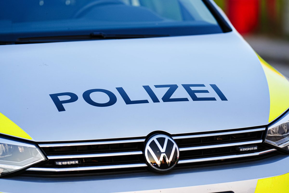 Die Polizei Hamburg.